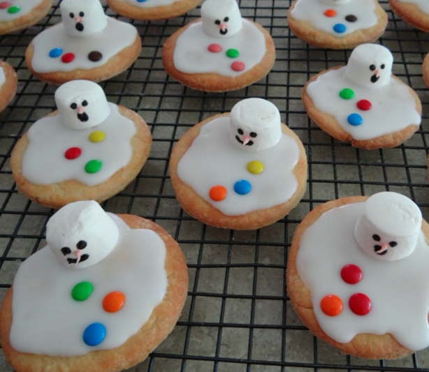 Melting snowman cookies by be a fun mum 